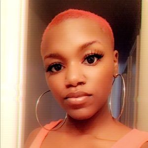 Meet your Posher, Vernisha